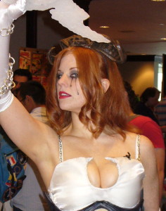 Liana Kerzner at Comic Con 2008, dressed as Dawn. Picture via Wikimedia Commons.